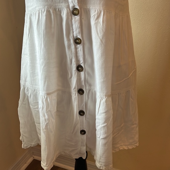 Sundress - Picture 3 of 7